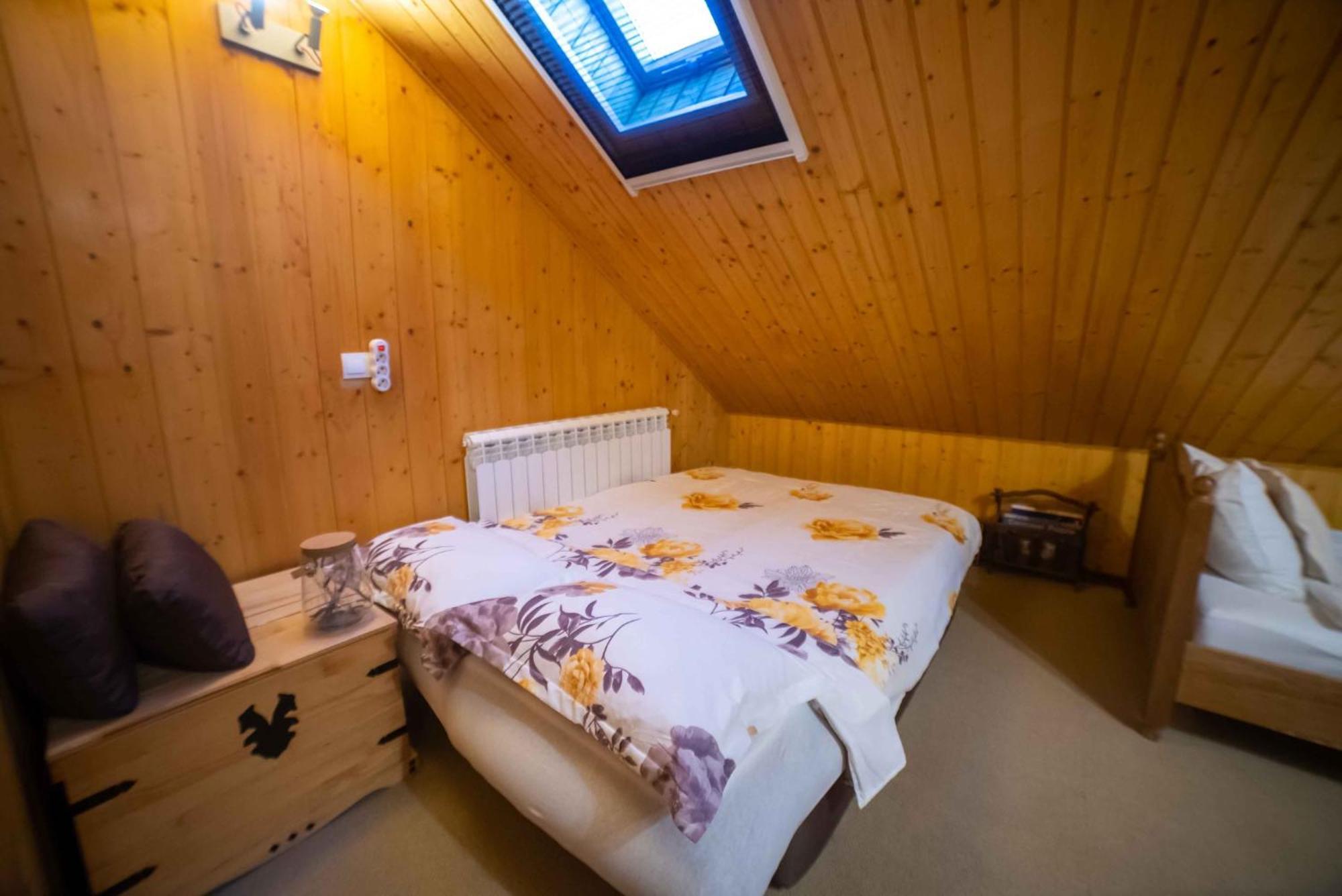 Full-House Si Gradina In Bucovina, Lisaura Villa Eksteriør billede